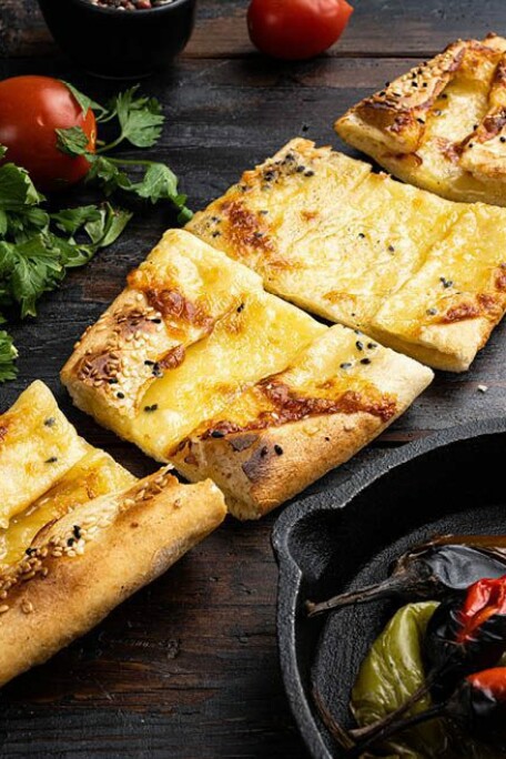 3 Peynirli Pide